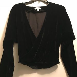 BLACK VELVET WRAP TOP